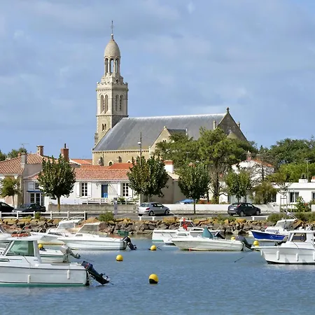 Daire Pour 4, 700 M De La Grande Saint Gilles Croix de vie