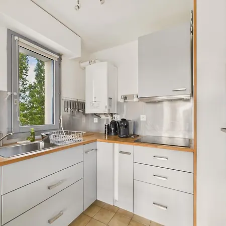 Pour 4, 700 M De La Grande Apartment *